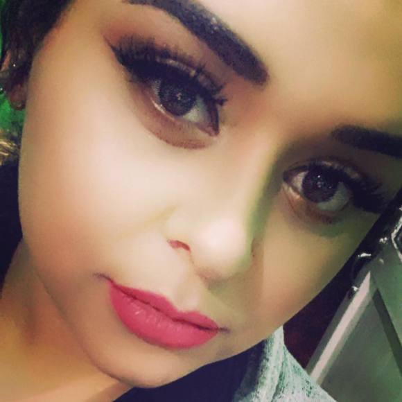 Meet your Posher, Zela - Picture 1 of 1